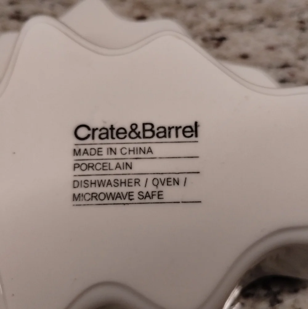Crate & Barrel Porcelain Dishes Tree Set of 4